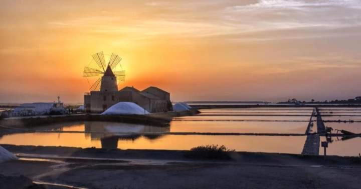 Casa Vacanze Ulisse Trapani Ngoại thất bức ảnh