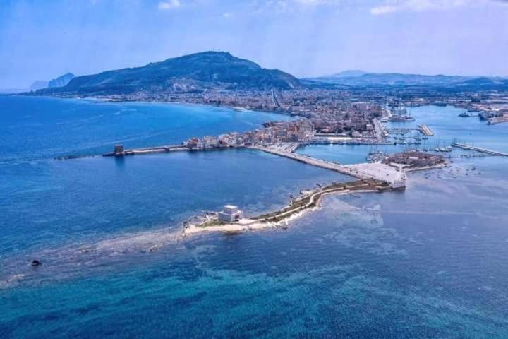 Casa Vacanze Ulisse Trapani Ngoại thất bức ảnh